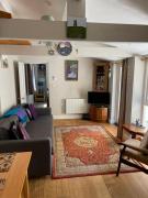 Morning Sun Apartment Glastonbury