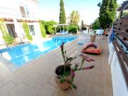 Summer Breeze - Cheerful 2 bedroom villa with pool
