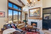 Edgemont 2707 - Luxury Condo, Slopeside Views, True Ski-in Ski-out Access & Winter Shuttle!