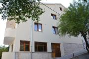 Apartments with parking space Igrane, Makarska - 13535