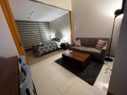 1 BR Uptown BGC across Uptown Mall
