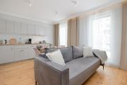 Spacious Apartment & Terrace in the Centre by Renters
