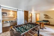 Bear Claw Cabin - Perfect location with an amazing game room and hot tub!