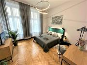 LUXURY 100m2 LOFT Design-Apartment at WAWEL + Netflix