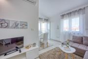 Seaview Apartment Maria - Happy Rentals