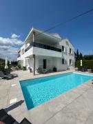 Haus Dalmatia with heated Pool