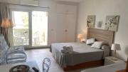 1 Bed Flat - Sleeps 5 - Pets - Pool - Smoking