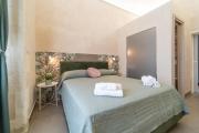 GuestHost - Santa Lucia Charming Apartment with Terrace