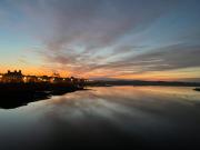 leBel endroit 145m2 , terrain et terrasse de 350m2 au coeur des commerces ,à proximité de la mer et tous services inclus