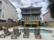 Sandy Fox- Walk to Beach, Private pool, Sleeps 26