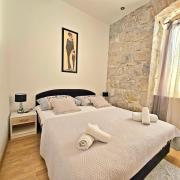 Apartments Moni Apartments Moni