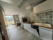 Studio rénové avec terrasse, climatisation, proche plage - FR-1-607-165