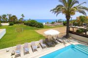 Top Paralimni