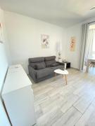 Studio avec Piscine et Parking