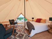 Glamping Vineyard Getaway with Luxury Amenities