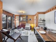 Appartement 4 pers proche pistes Méribel avec piscine - FR-1-566-53