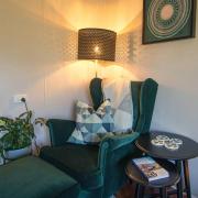 Top Leura