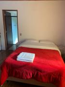 Chale para casal c Lareira frigobar microondas Independente