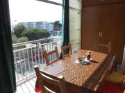 Apartamento Cerca de la Playa con Terraza y Parking en Roses, Costa Brava - ES-204-55