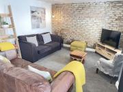 Treholme, great space for a family beach holiday!