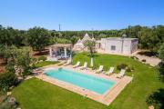 Villa Trullo Oro Verde by Villa Plus