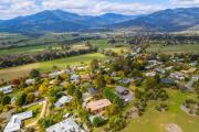 Top Mount Beauty