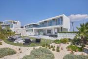 Top Paralimni
