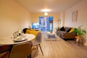 Manchester City Centre Apt with Balcony & Free Parking - Including JustEat Voucher For 2-Night Stays Minimum! Manchester City Centre Apt with Balcony & Free Parking - Including JustEat Voucher For 2-Night Stays Minimum!