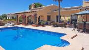 TOP RATED Luxury 4 Bed Villa - Beach Moments Away, Private Pool, Open Views