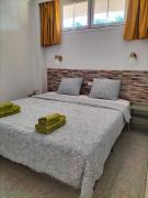 Sunny Apartment Tanife by Yumbo