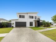 Sunrise Mansion with Pool