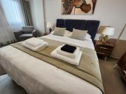 Traumhaus mitten in der City 60 Meter zum Meer