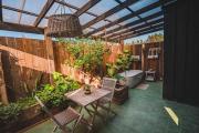 Casita boutique con tina exterior
