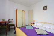 Apartments by the sea Brela, Makarska - 20598