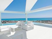 Global Properties, Apartamento con piscina privada y terraza con vistas a la costa