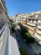 Elinas Spacious Apartment in Patras with private parking