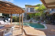 BEACHBREAK - 100m to beach - sleeps 6