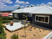 Heart of Katoomba Semi Home