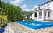 Beautiful home in Ustka with Outdoor swimming pool WiFi and 4 Bedrooms