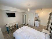 Private studio flat , close to Brighton Beach & Brighton station