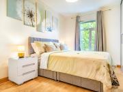 Simply Stunning 2BR City Centre Queens Uni - Pass the Keys