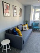 Luxury Retreat Beach House - Sleeps 6