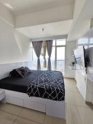 RoomQu at Apartment Tree Park