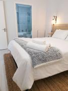 Seaside Respite Main road apartment