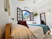 Itacoatiara - Apartamento com café da manhã ao lado da praia