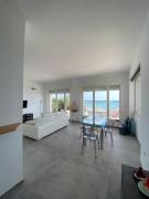 Waterfront villa Tina