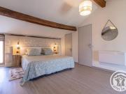 Gîte charmant en tuffeau près de Saumur avec terrasse, poêle à bois et grandes commodités - FR-1-622-64