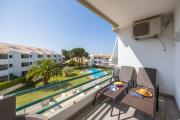 Modern Apartment with Pool & Garden - Close to Marina
