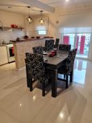 Confort Platense departamento con cochera