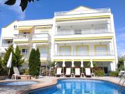 Ioli Luxury Suite